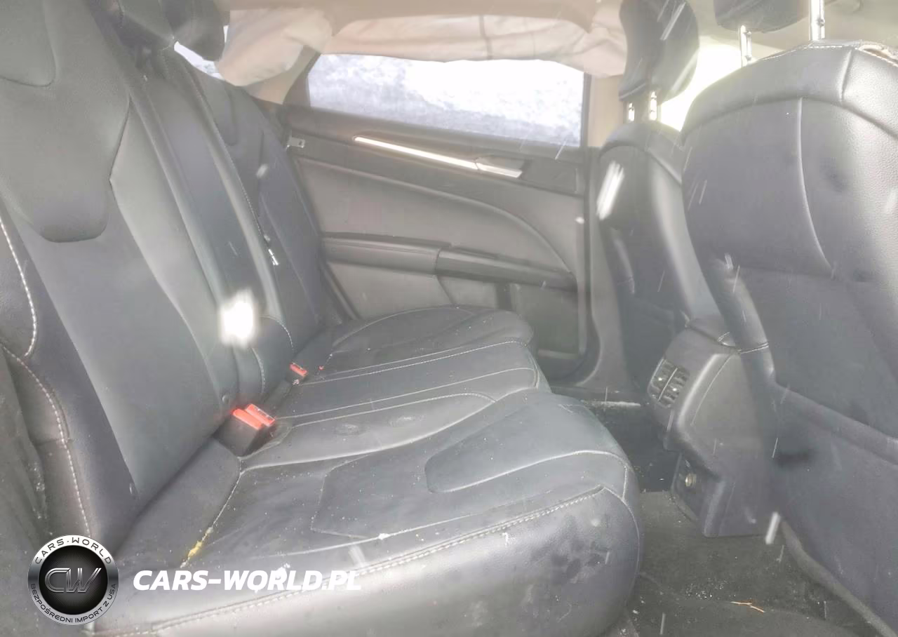 2018 Ford Fusion Titanium-Platinum VIN:3FA6P0D94JR188379 - 10