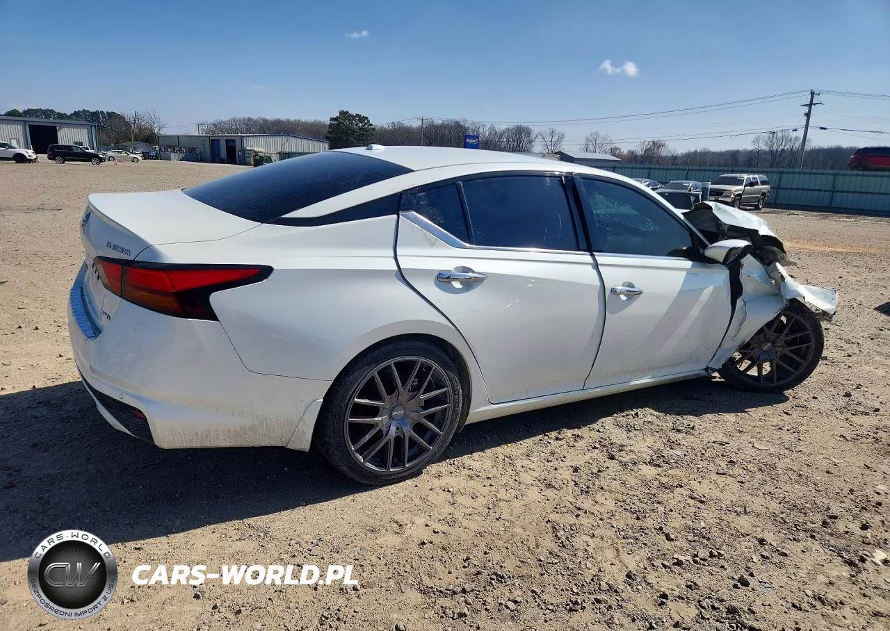 2021 Nissan Altima Platinum VIN:1N4BL4FW8MN306560 - 3