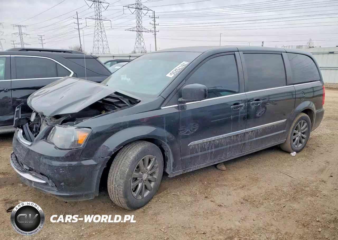 2015 Chrysler Town & Country S