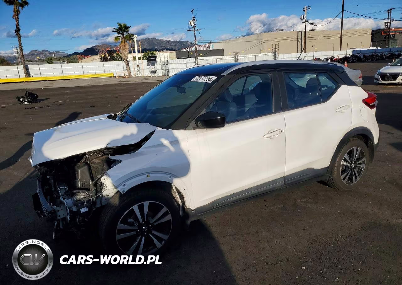 2020 Nissan Kicks Sv