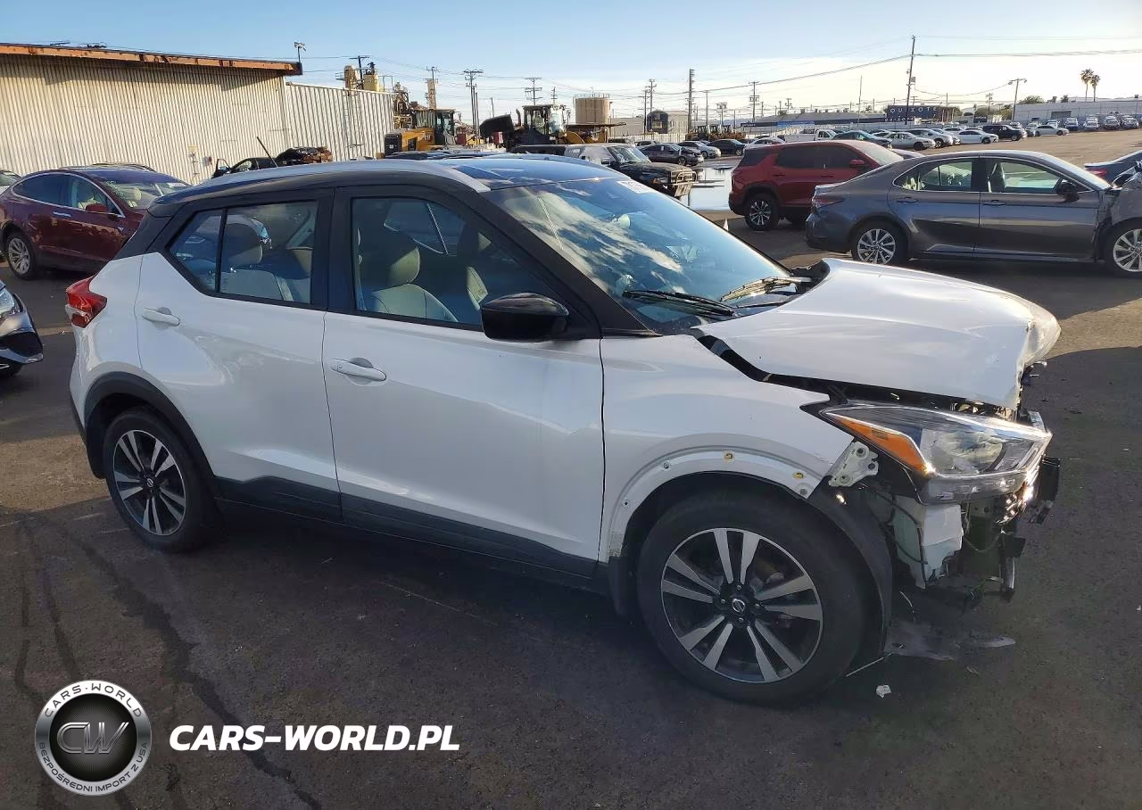 2020 Nissan Kicks Sv VIN:3N1CP5CV2LL489119 - 4