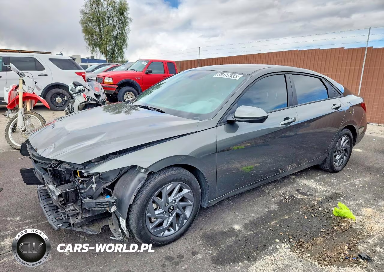 2024 Hyundai Elantra Sel – zdjęcie 1 z 13