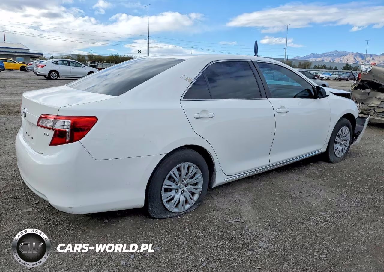 2012 Toyota Camry Le VIN:4T4BF1FK2CR251932 - 3