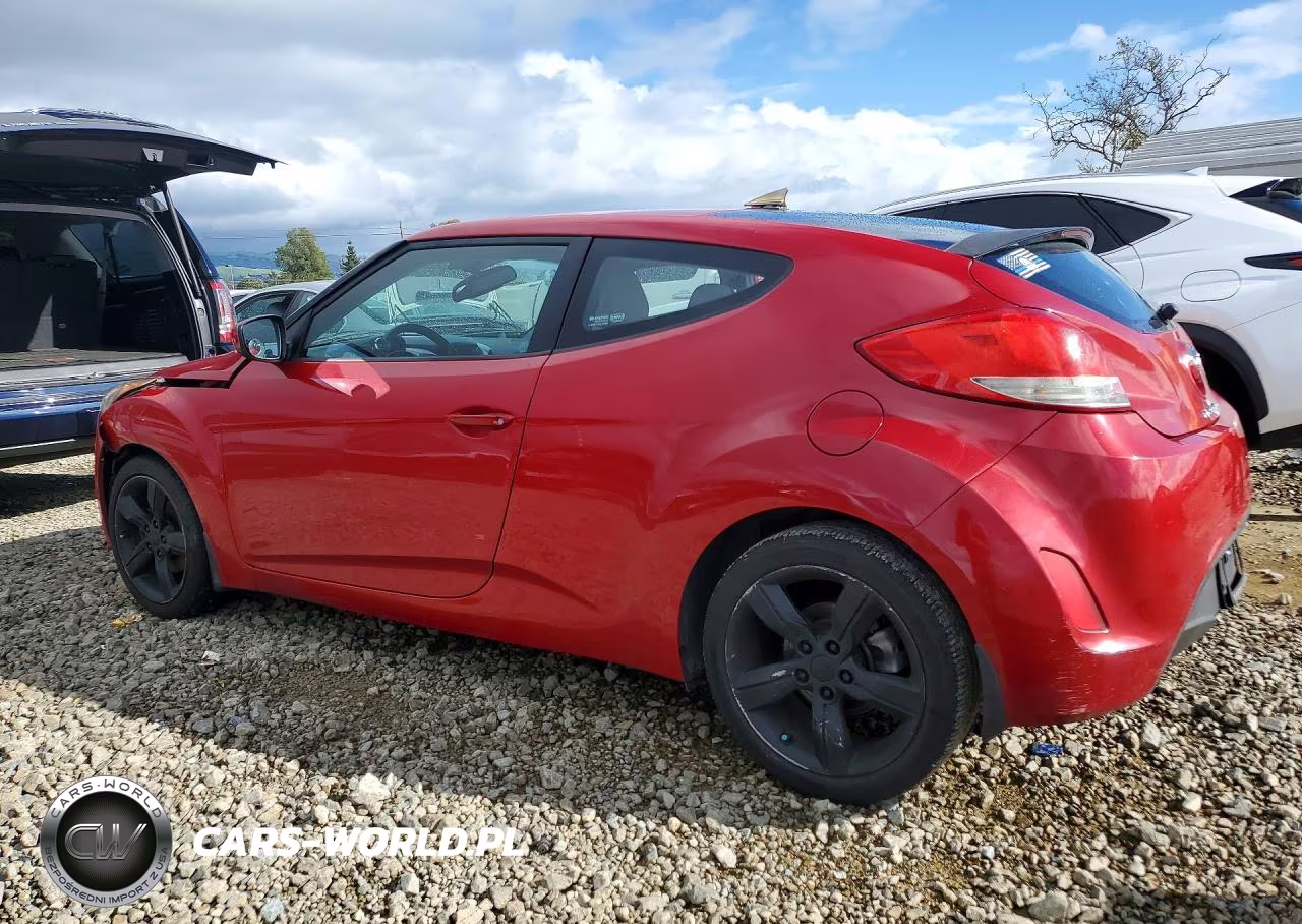 2013 Hyundai Veloster VIN:KMHTC6AD5DU093164 - 2