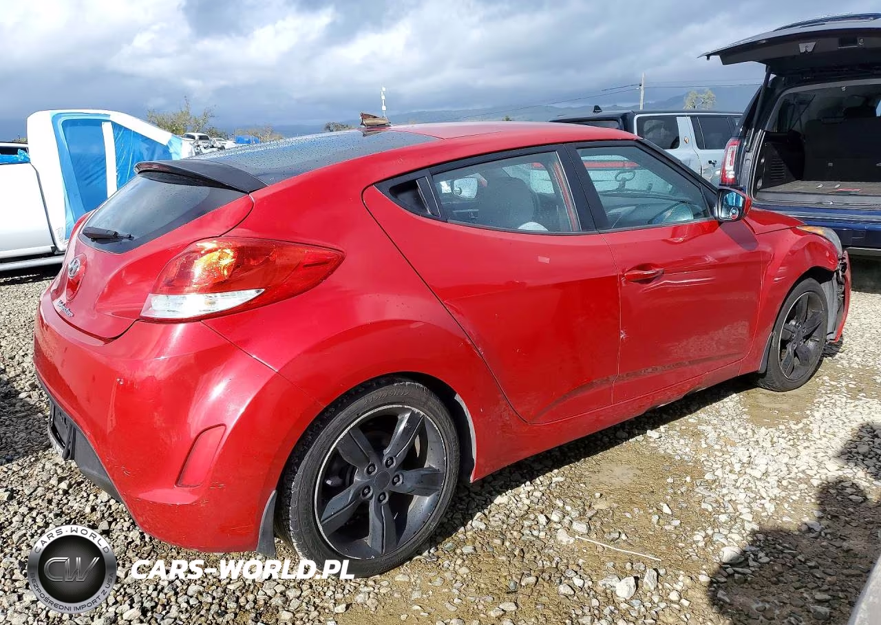 2013 Hyundai Veloster VIN:KMHTC6AD5DU093164 - 3