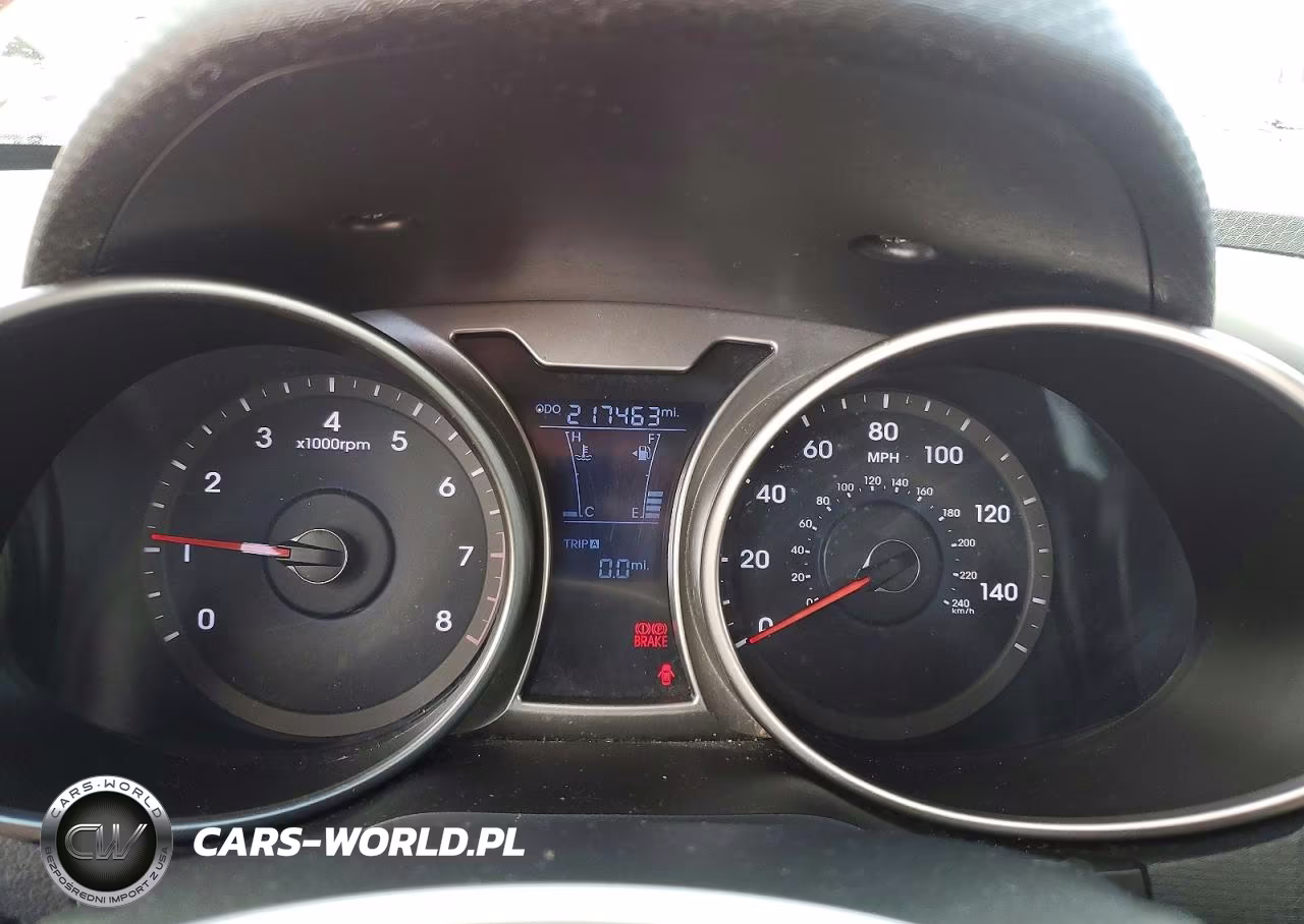 2013 Hyundai Veloster VIN:KMHTC6AD5DU093164 - 9
