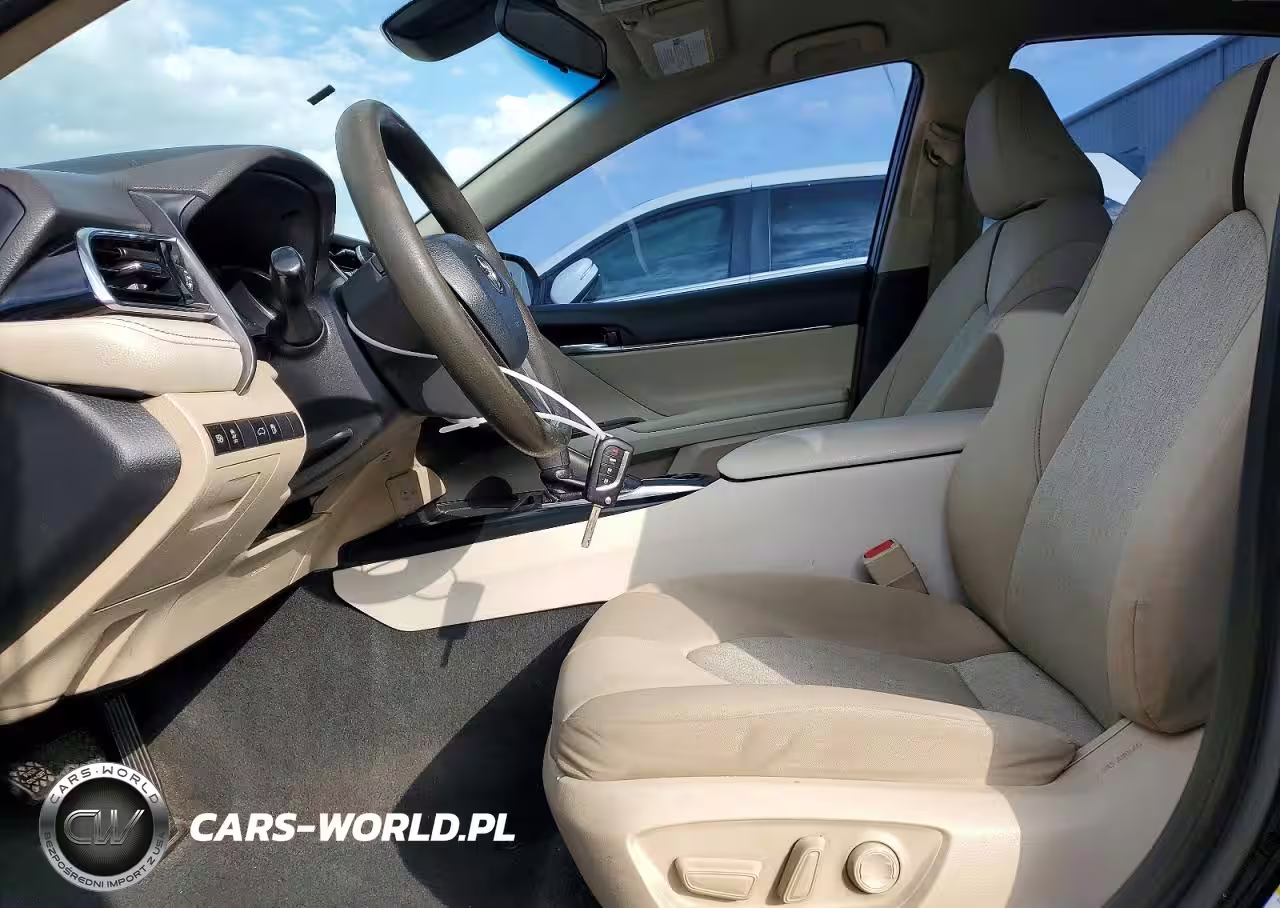 2018 Toyota Camry L VIN:4T1B11HK6JU058329 - 7