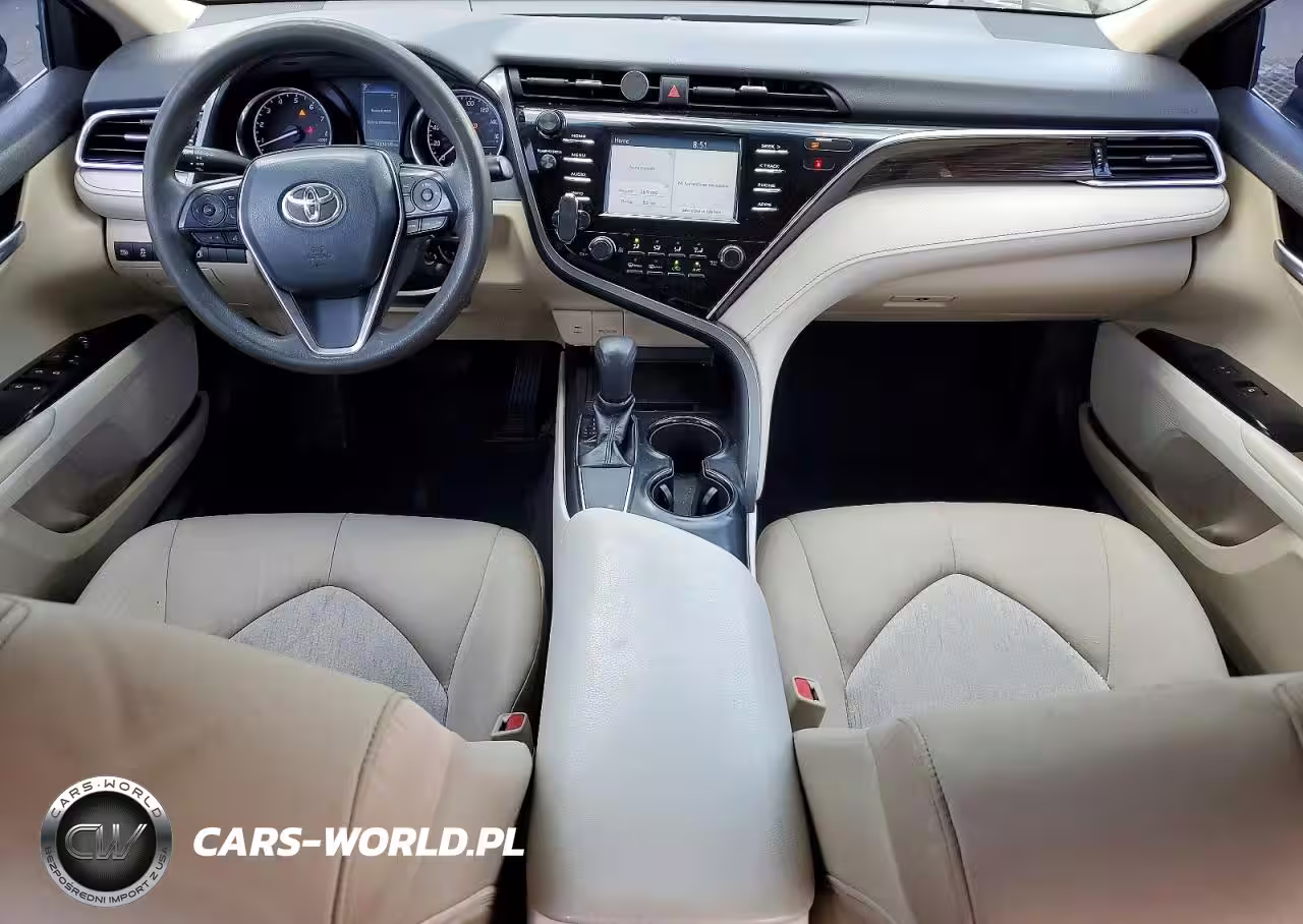 2018 Toyota Camry L VIN:4T1B11HK6JU058329 - 8
