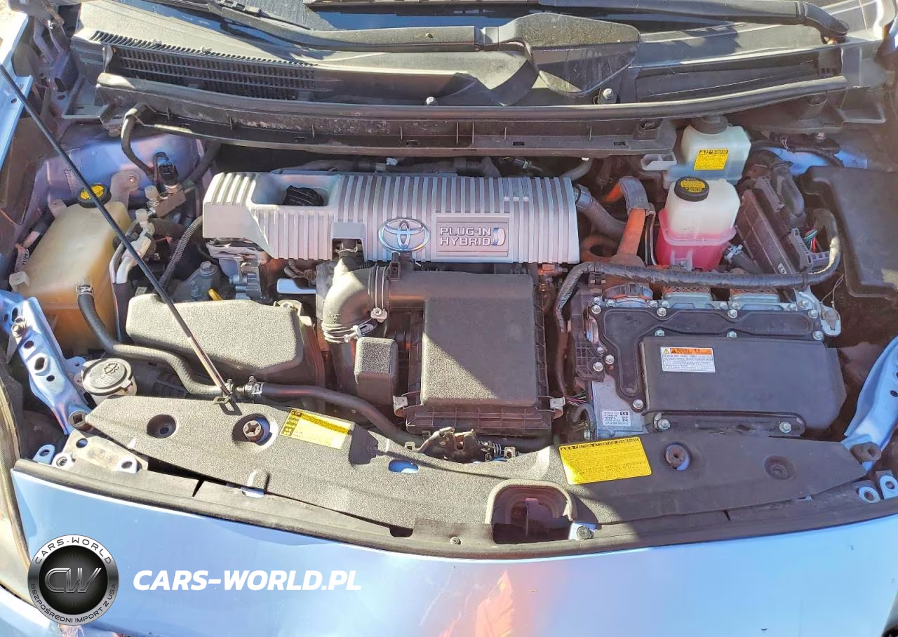 2013 Toyota Prius Plug-In VIN:JTDKN3DP4D3046163 - 11