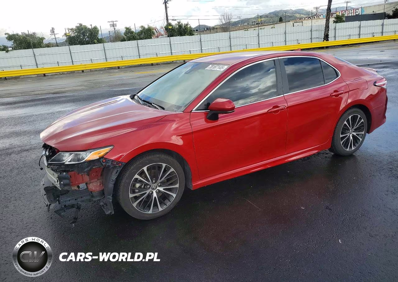 2020 Toyota Camry Se