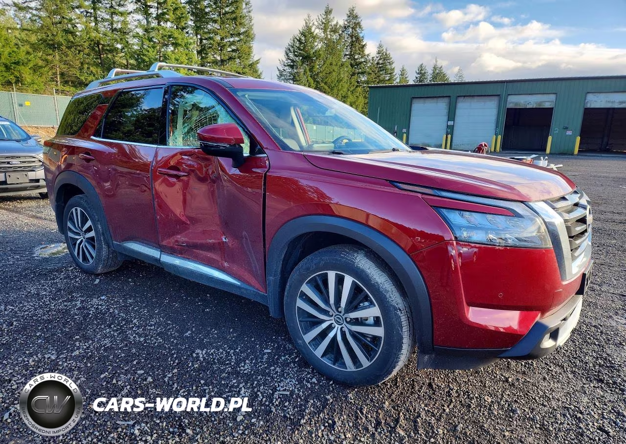 2025 Nissan Pathfinder Platinum VIN:5N1DR3DJ7SC301034 - 4