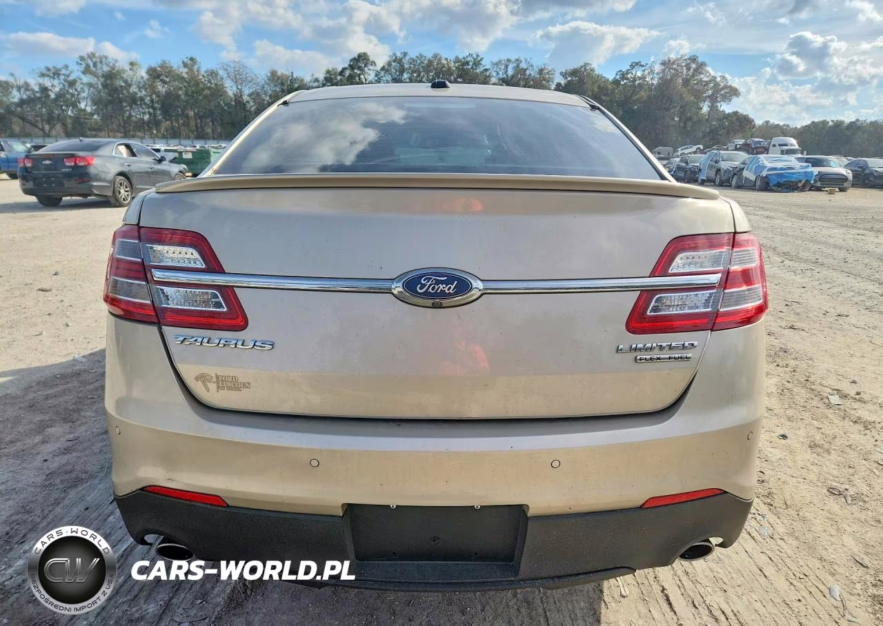 2018 Ford Taurus Limited VIN:1FAHP2F85JG105218 - 6