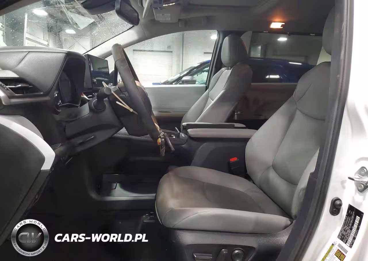 2025 Toyota Sienna Xle VIN:5TDJSKFC3SS171370 - 7