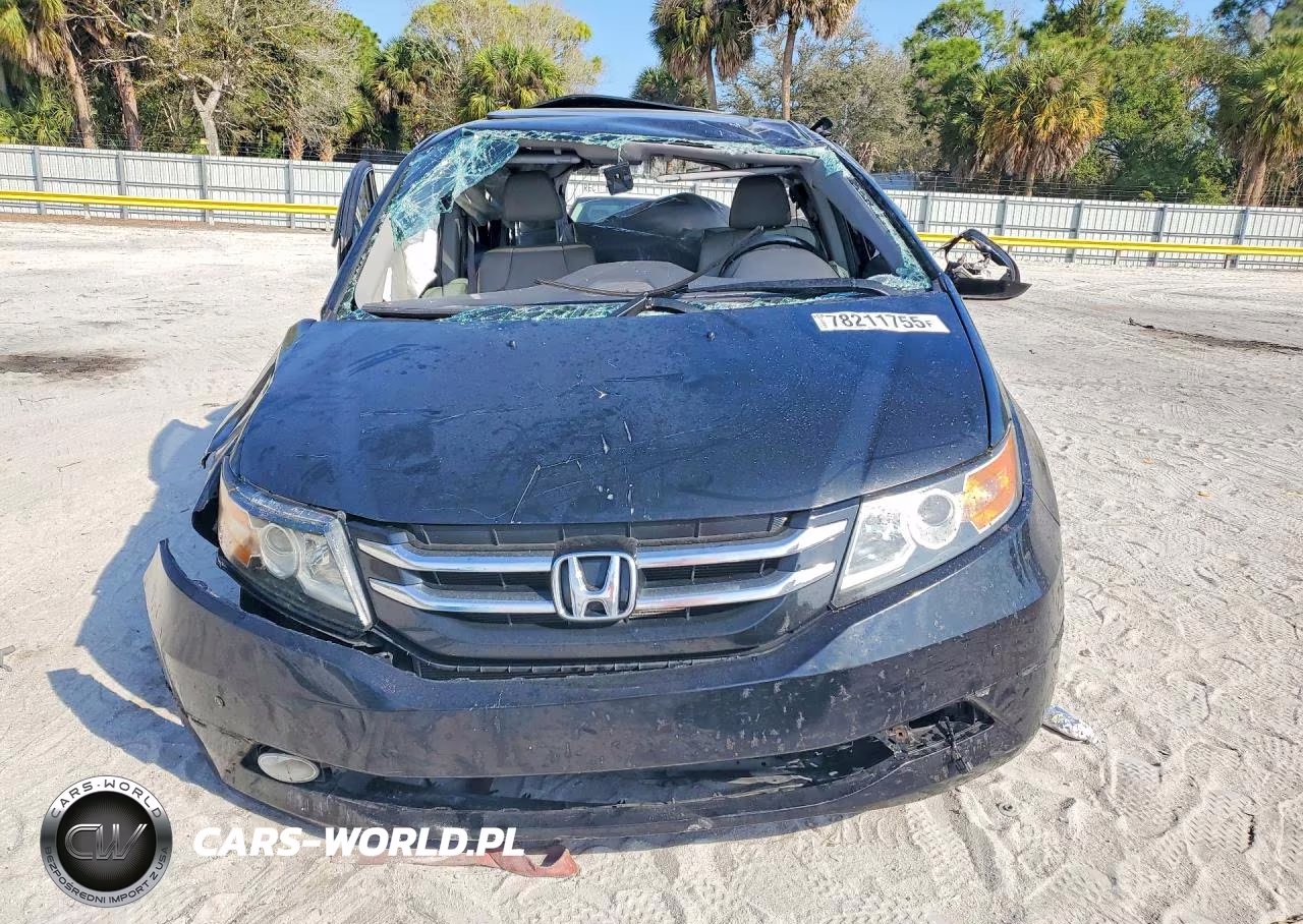 2014 Honda Odyssey Touring VIN:5FNRL5H93EB041066 - 5