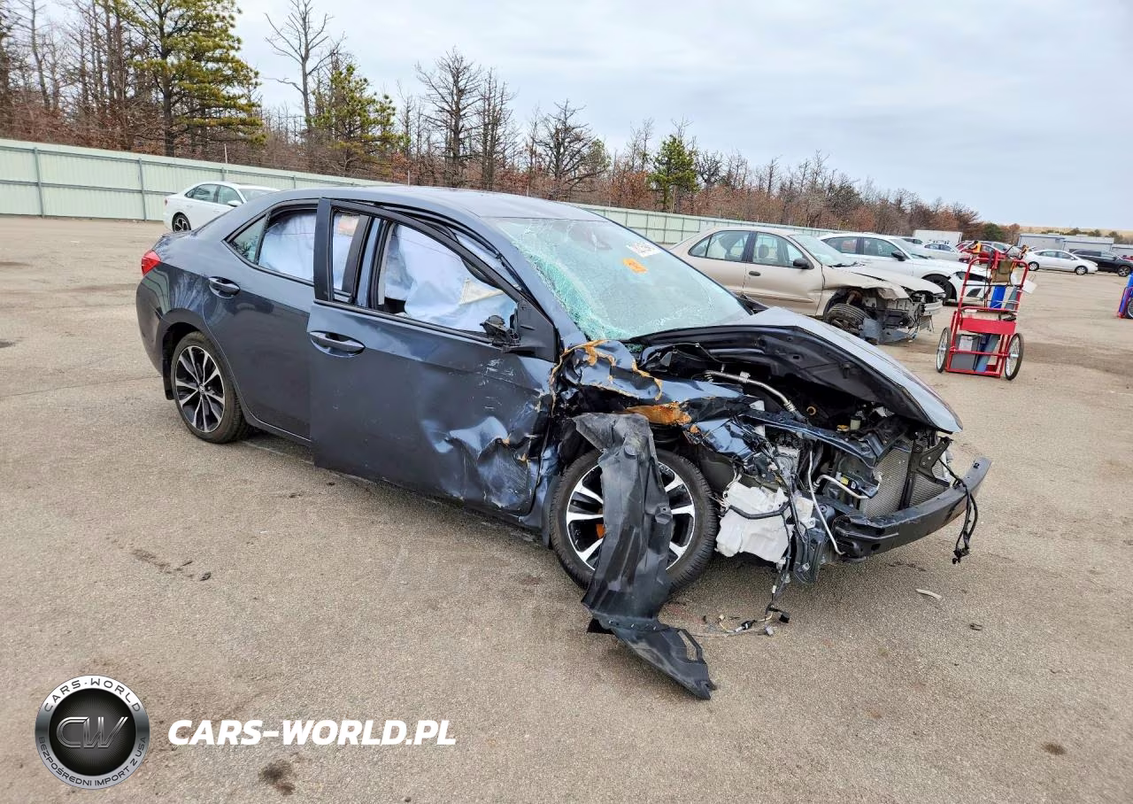 2017 Toyota Corolla Se VIN:2T1BURHE5HC800960 - 4