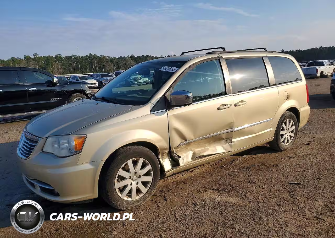 2012 Chrysler Town & Country Touring L