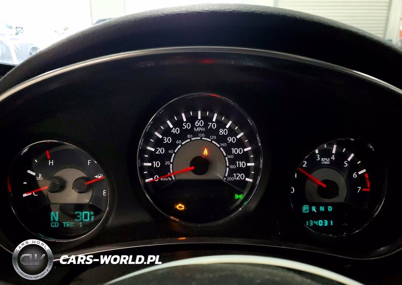 2014 Chrysler 200 Limited VIN:1C3CCBCG9EN111976 - 9