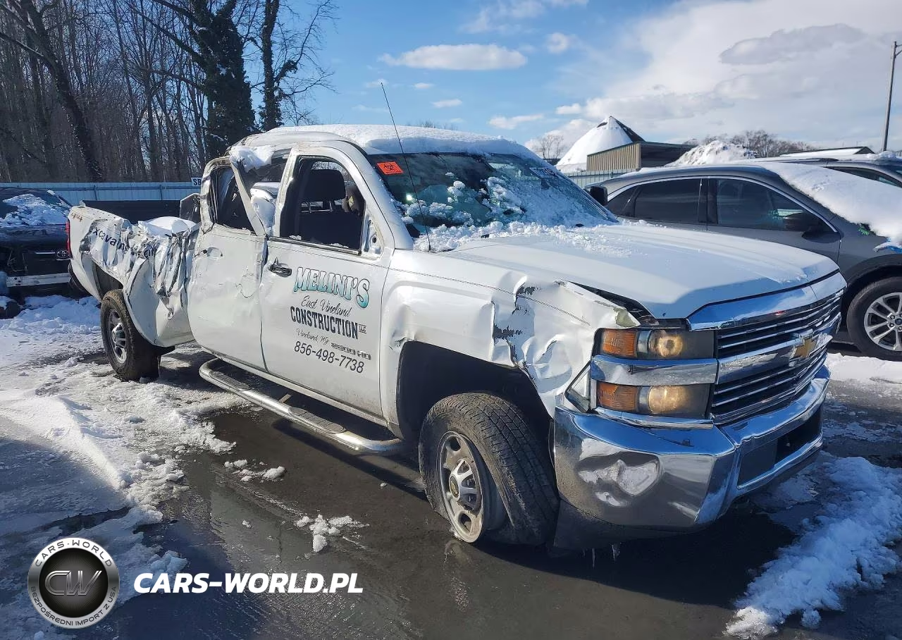2015 Chevrolet Silverado K2500 Heavy Duty VIN:1GC1KUEG2FF619930 - 4