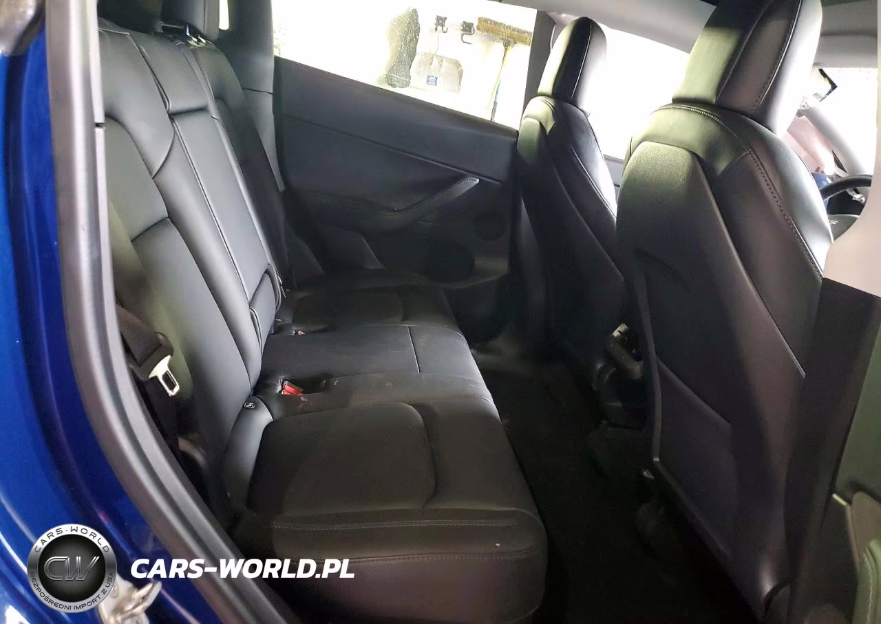 2021 Tesla Model Y VIN:5YJYGDEE3MF069010 - 10