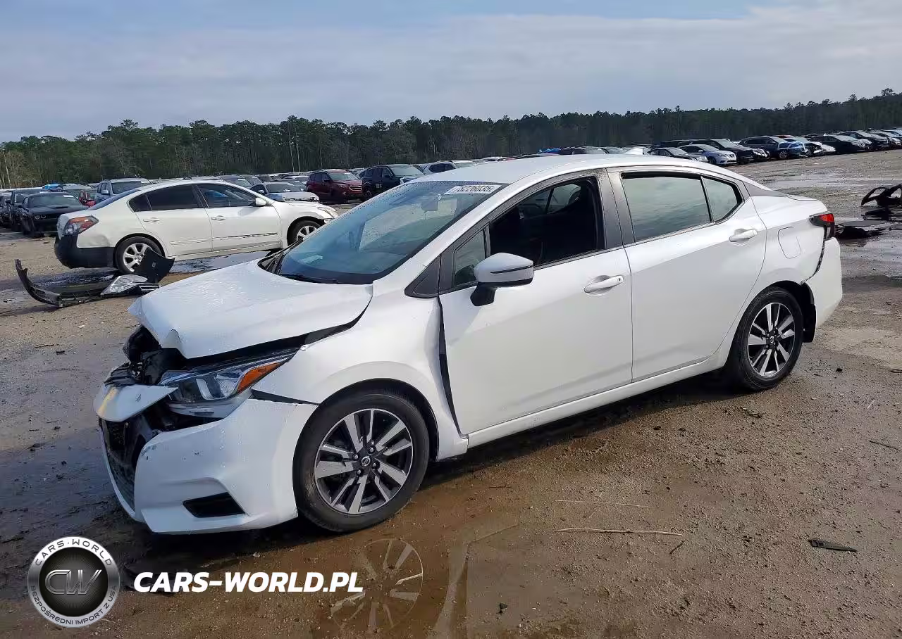 2020 Nissan Versa Sv