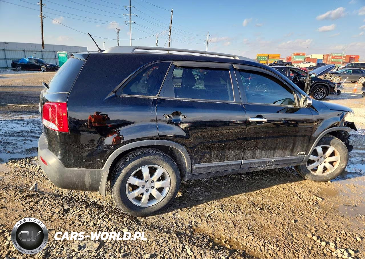 2011 Kia Sorento Lx VIN:5XYKTDA13BG173488 - 3