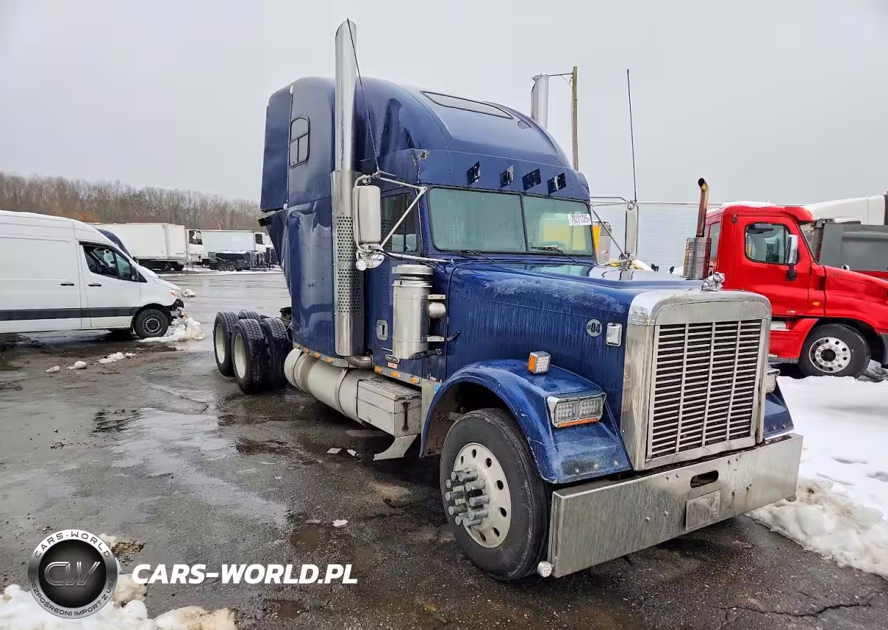 2000 Freightliner Convention Semi Truck