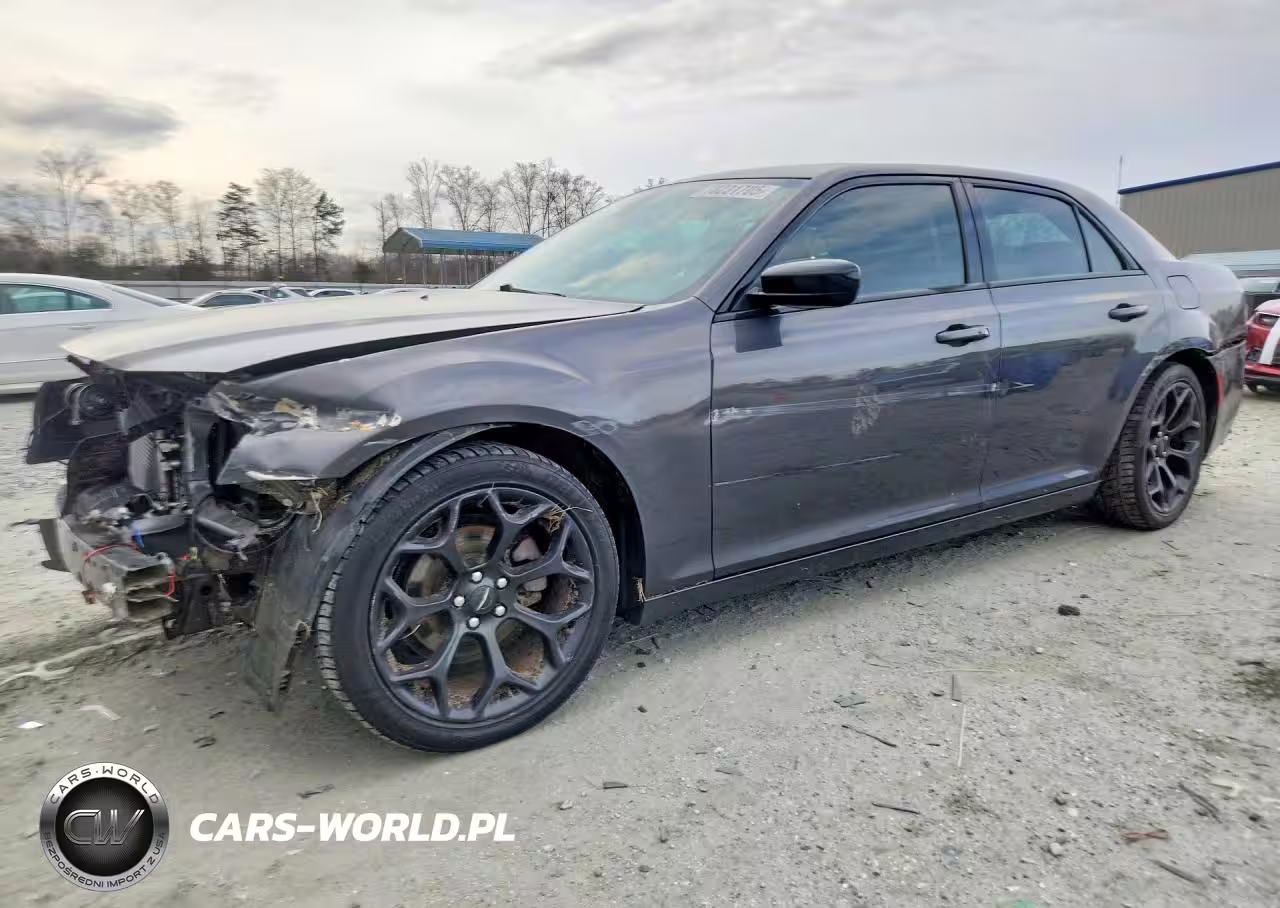 2019 Chrysler 300 Touring