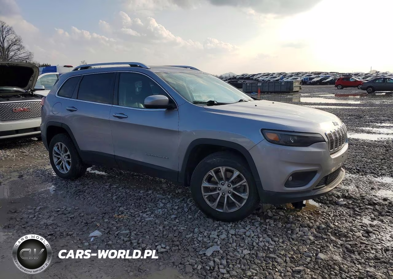 2020 Jeep Cherokee Latitude Plus VIN:1C4PJMLB8LD651874 - 4