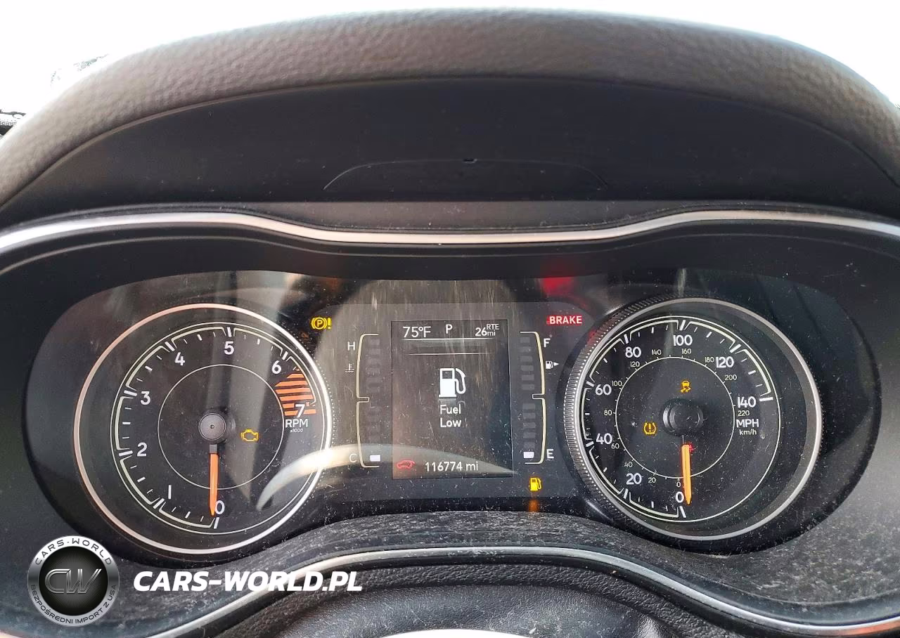 2020 Jeep Cherokee Latitude Plus VIN:1C4PJMLB8LD651874 - 9