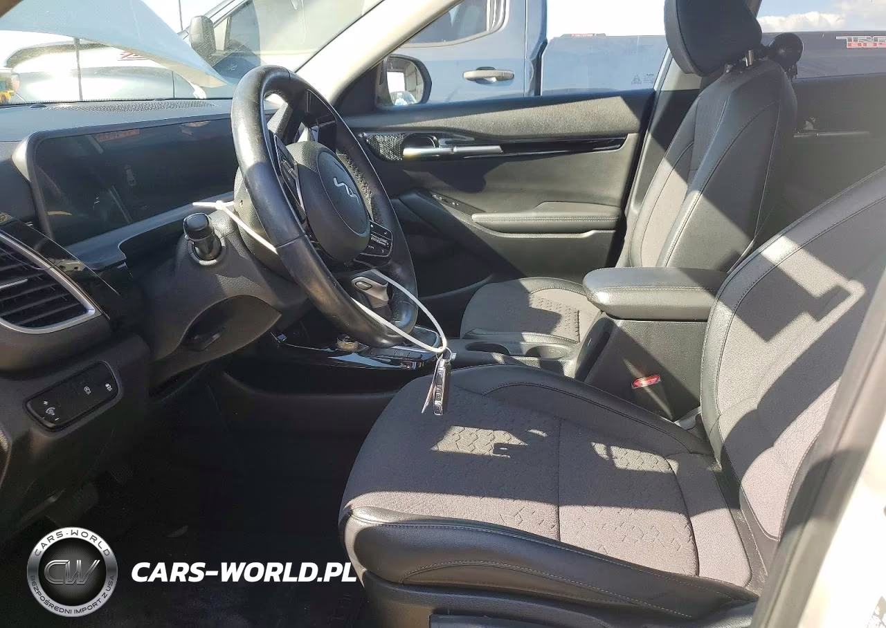2025 Kia Seltos S VIN:KNDEU2AA4S7723437 - 7