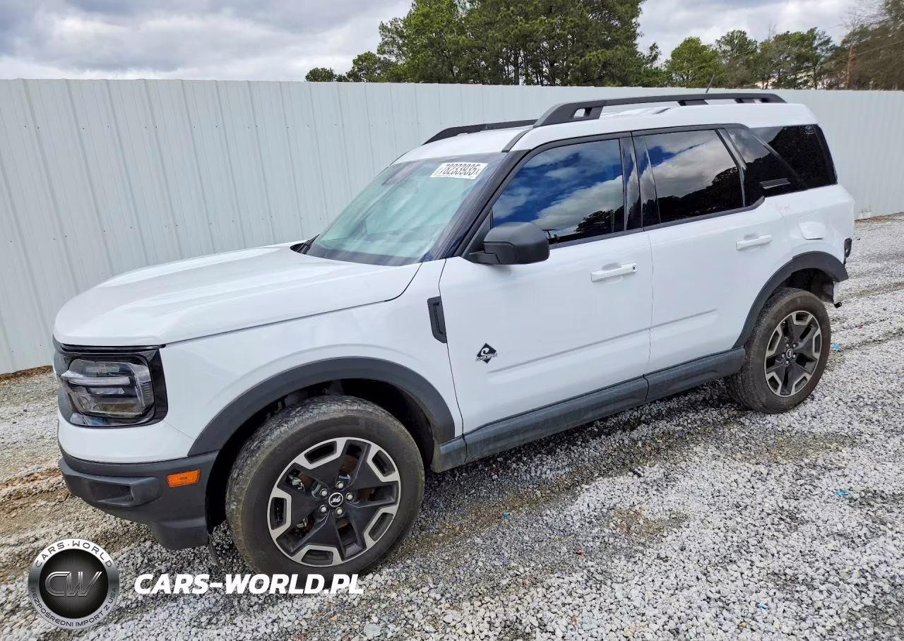 2023 Ford Bronco Sport Outer Banks – zdjęcie 1 z 13