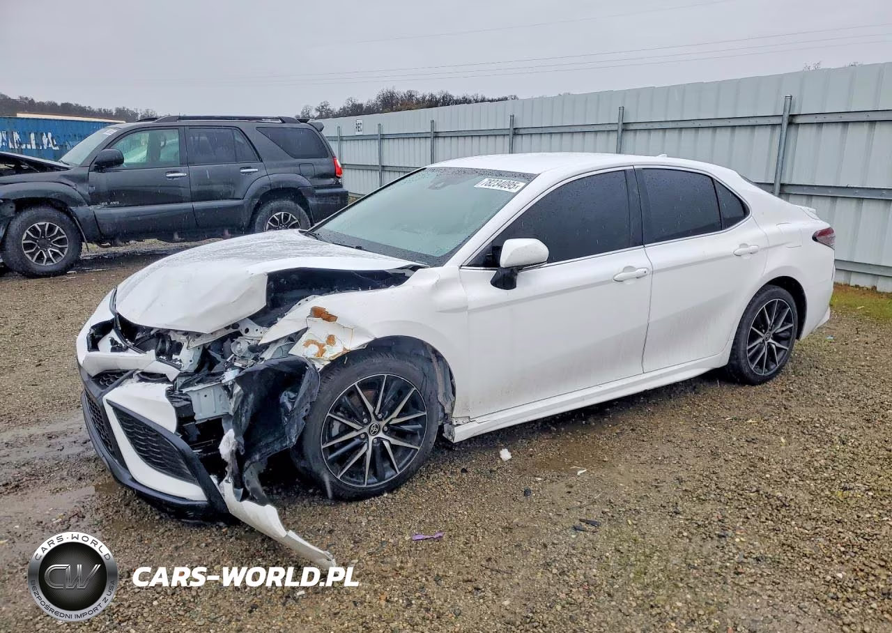 2022 Toyota Camry Se