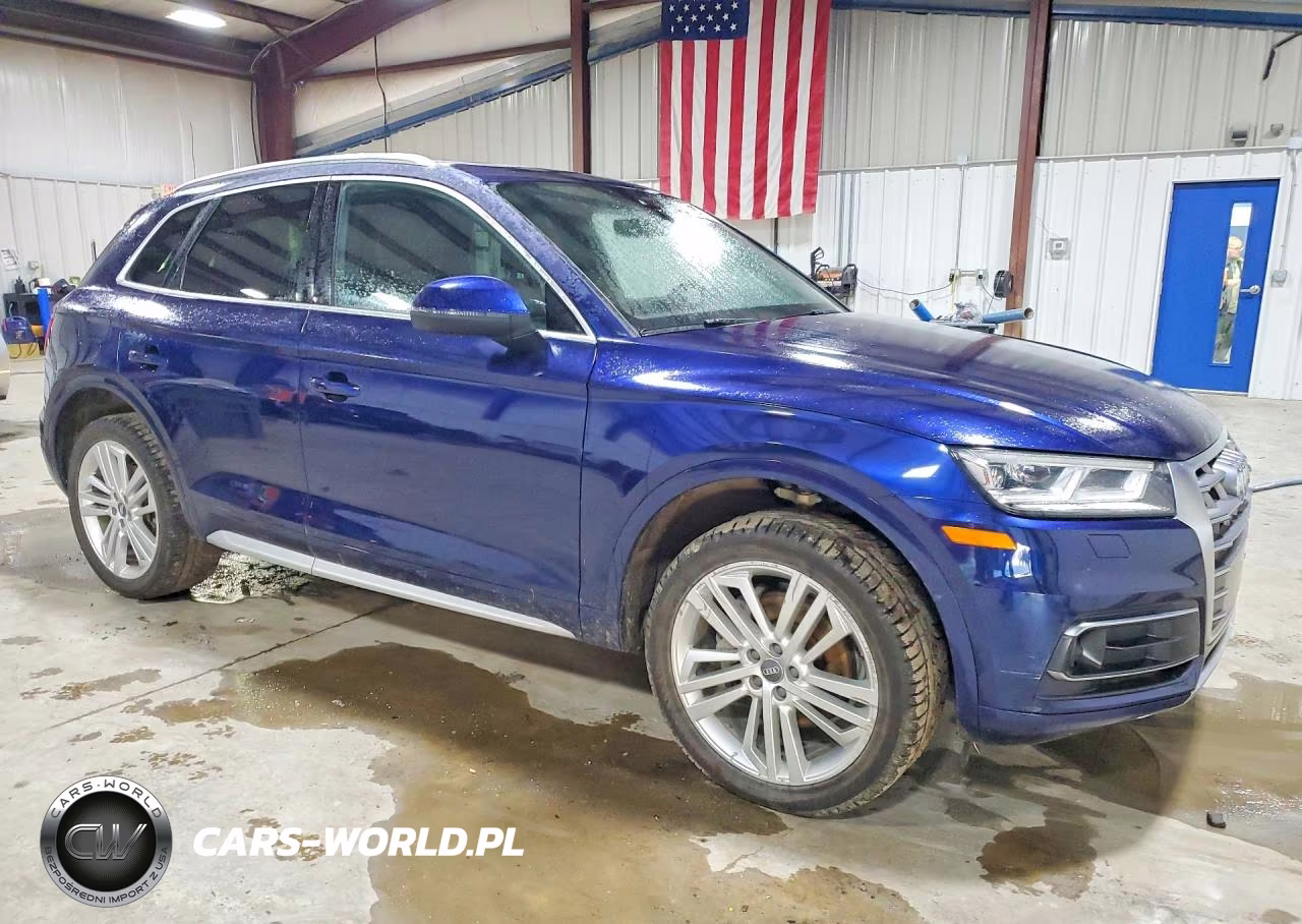 2018 Audi Q5 Prestige VIN:WA1CNAFY0J2075184 - 4