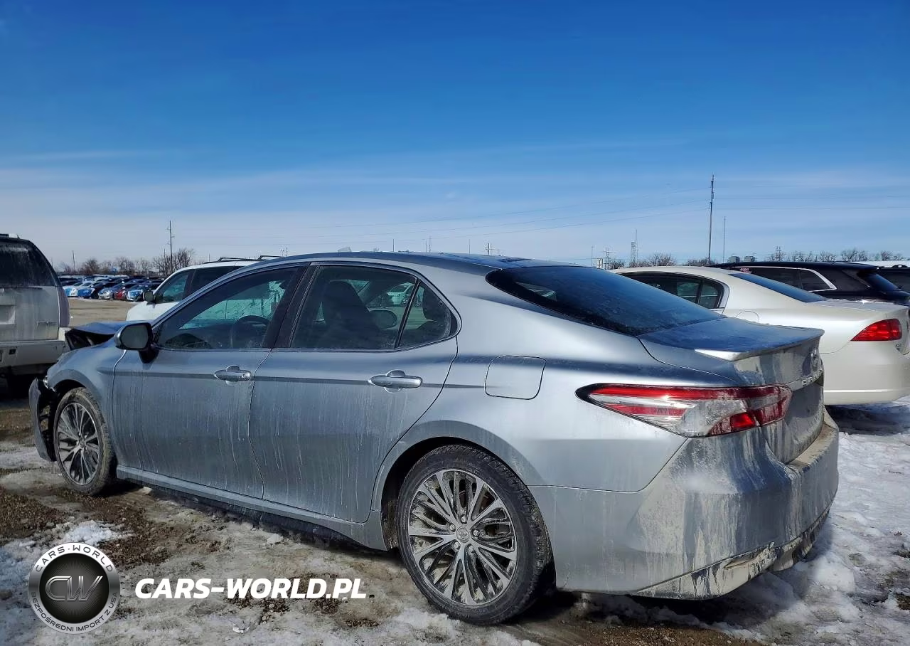 2018 Toyota Camry L VIN:4T1B11HK2JU649466 - 2