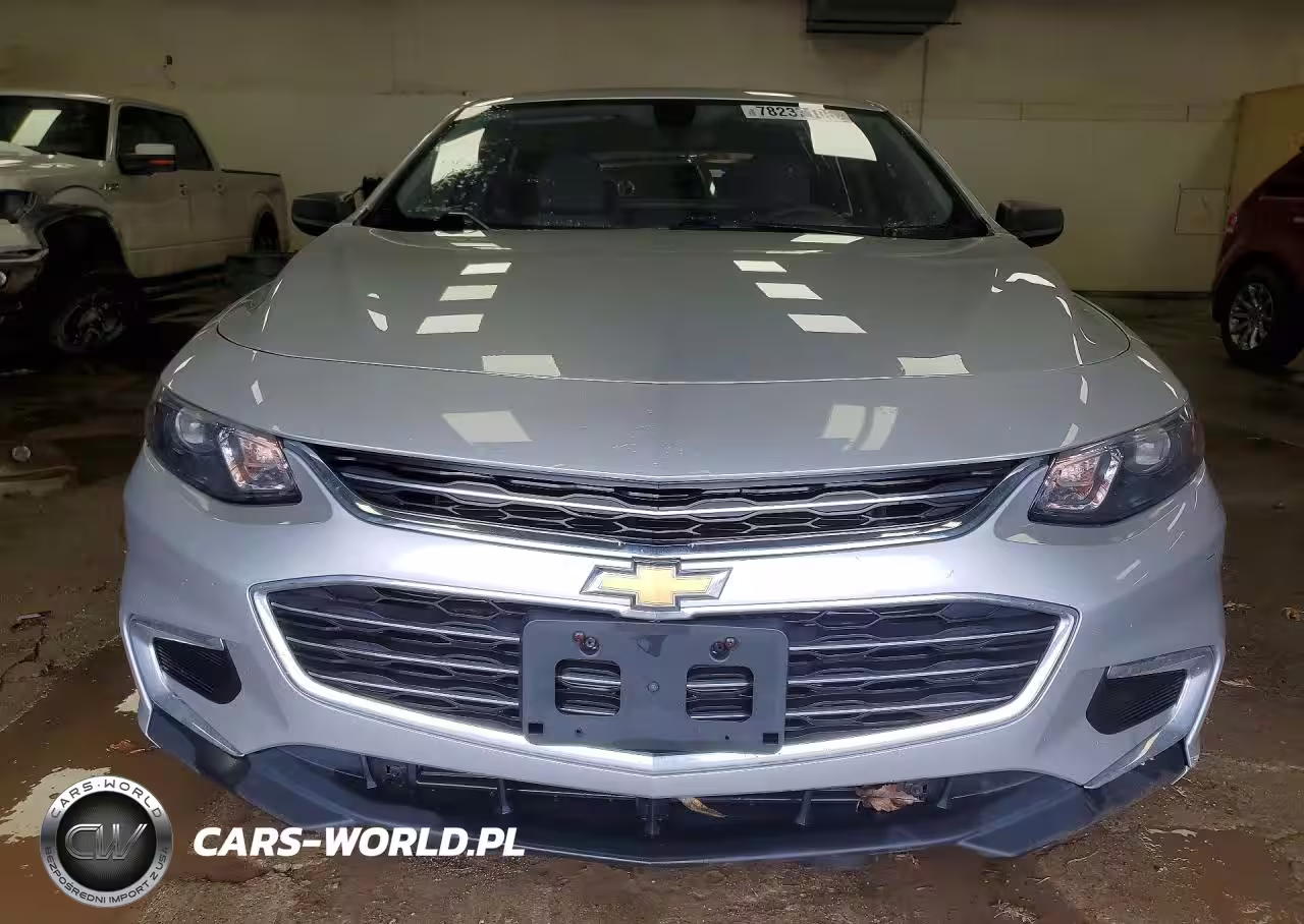 2018 Chevrolet Malibu Ls VIN:1G1ZB5ST0JF110270 - 5
