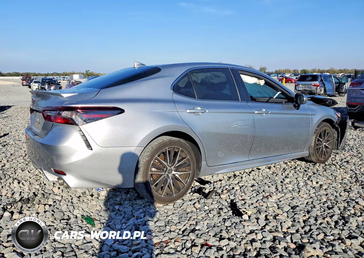 2024 Toyota Camry Se VIN:4T1G11AKXRU897184 - 3