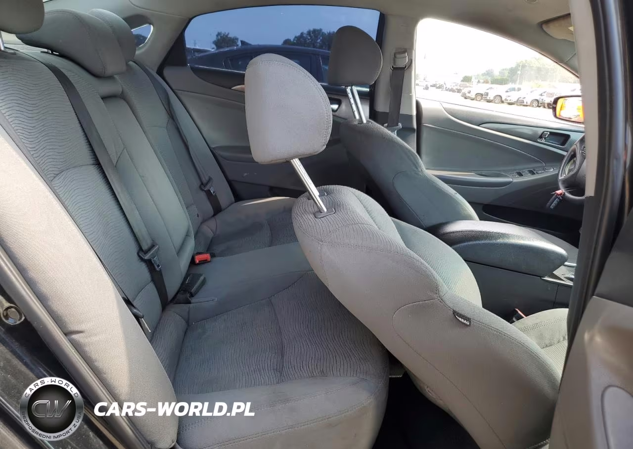 2012 Hyundai Sonata Hybrid VIN:KMHEC4A41CA037946 - 10
