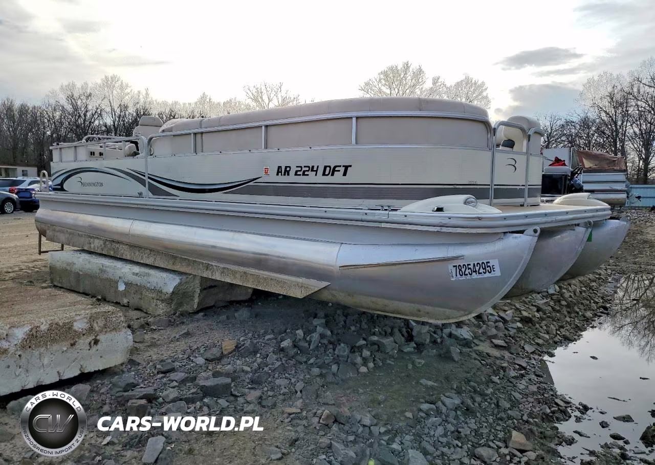 2007 Bennington Marine Boat - Pontoon Boat