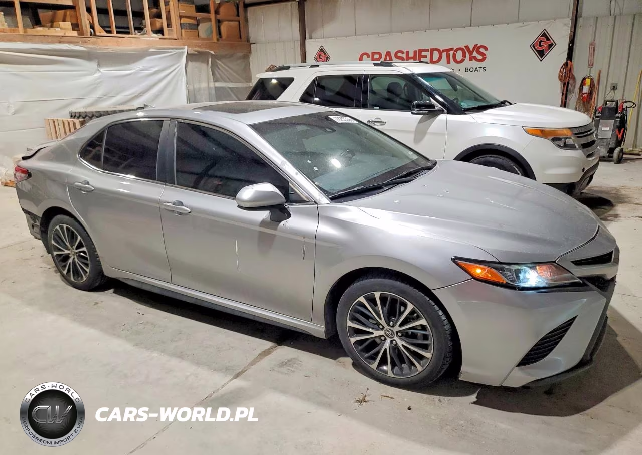 2019 Toyota Camry L VIN:4T1B11HK7KU715690 - 4