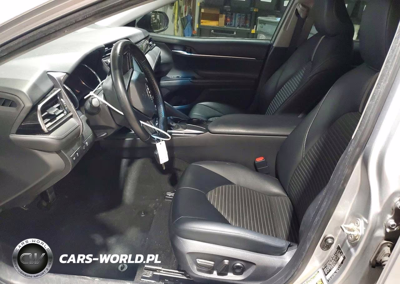 2019 Toyota Camry L VIN:4T1B11HK7KU715690 - 7