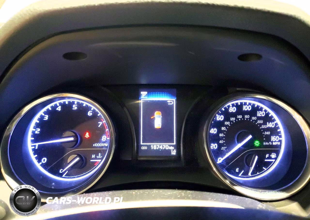 2019 Toyota Camry L VIN:4T1B11HK7KU715690 - 9