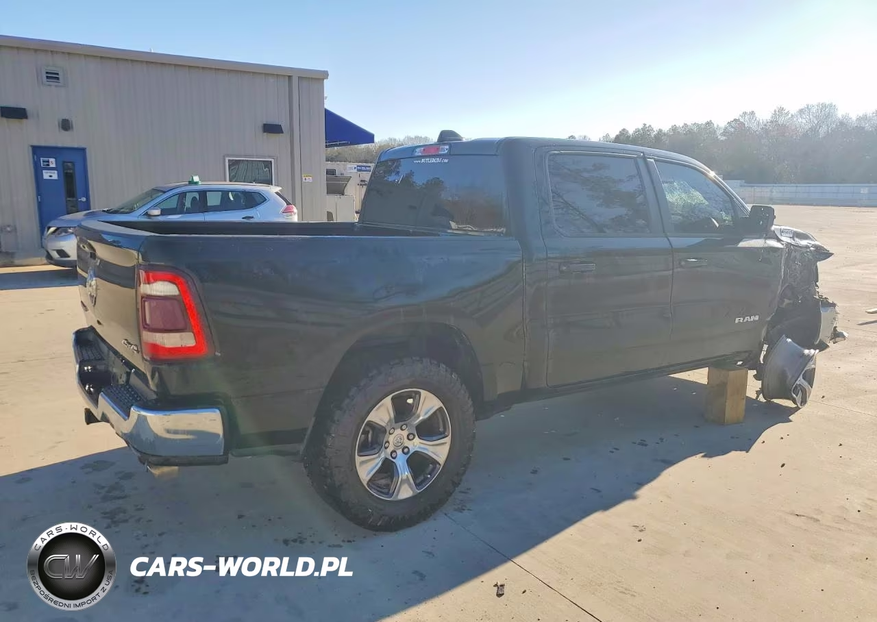 2024 Ram 1500 Laramie VIN:1C6SRFJT3RN178678 - 3