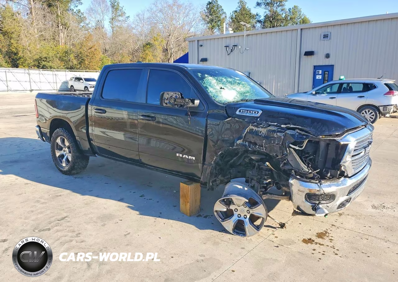 2024 Ram 1500 Laramie VIN:1C6SRFJT3RN178678 - 4