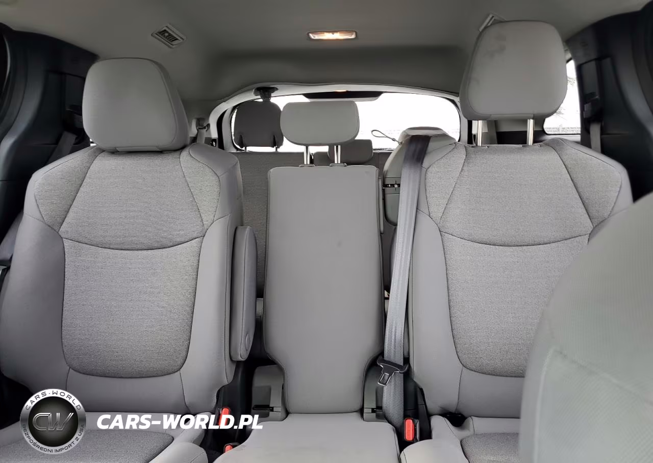 2025 Toyota Sienna Le VIN:5TDBSKFC7SS154429 - 10