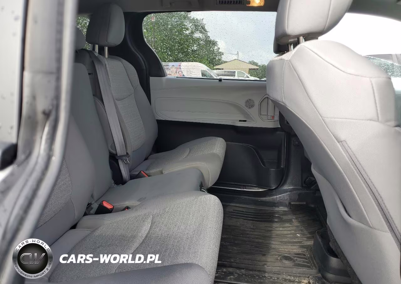 2025 Toyota Sienna Le VIN:5TDBSKFC7SS154429 - 11