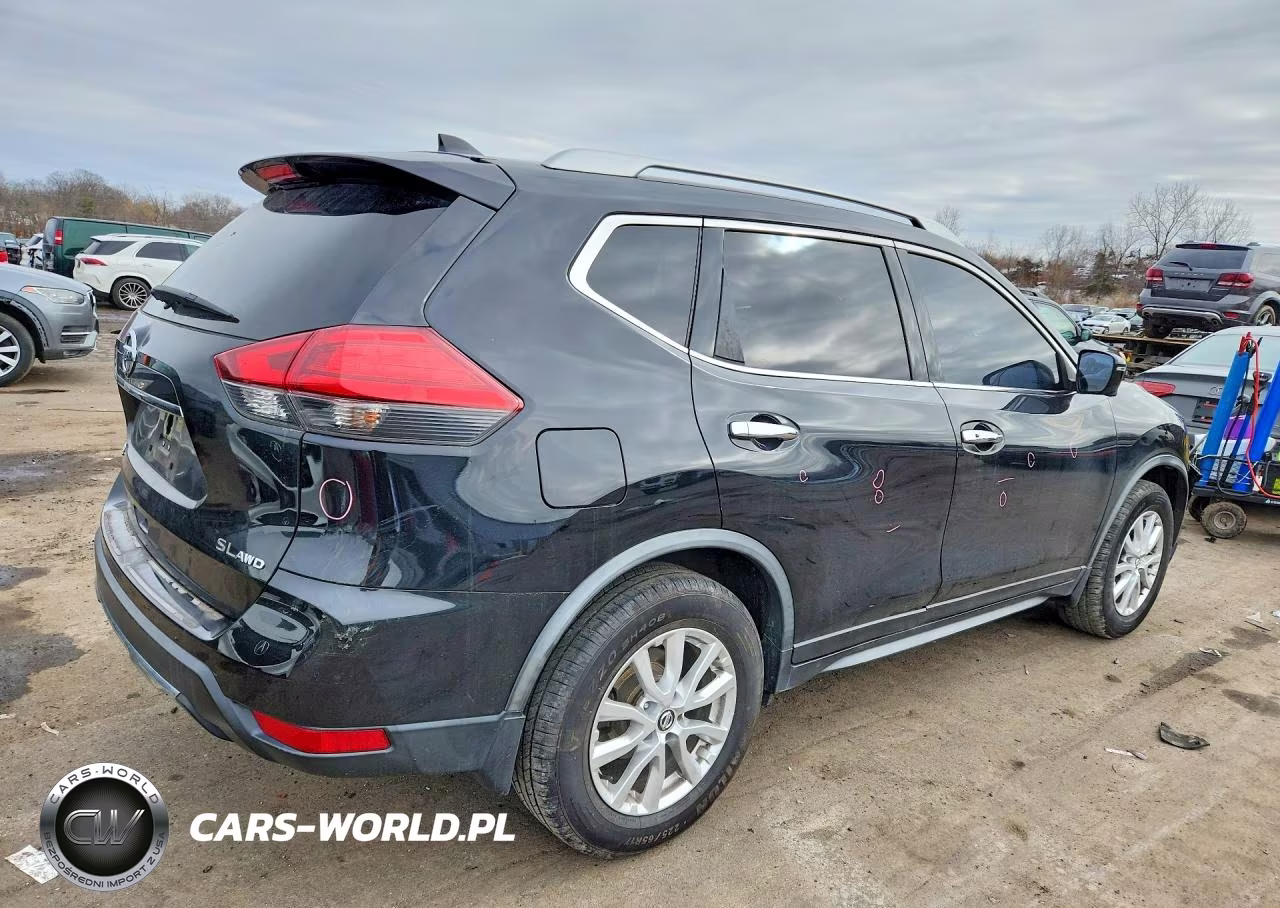 2017 Nissan Rogue S VIN:JN8AT2MV1HW279713 - 3