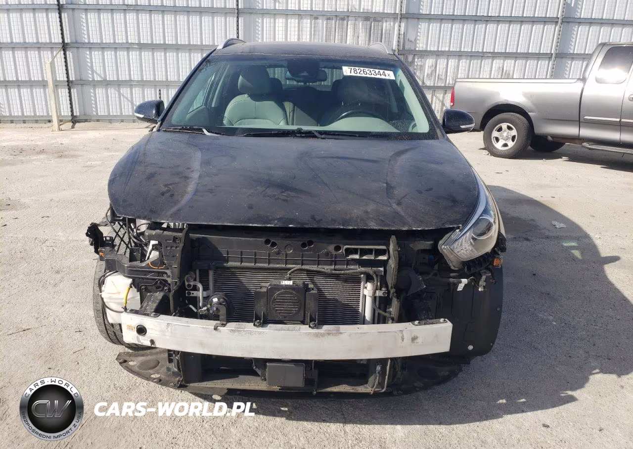 2020 Kia Niro Touring VIN:KNDCC3LC9L5443296 - 5