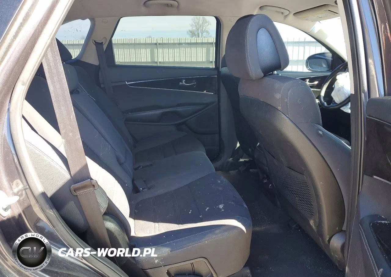 2016 Kia Sorento Lx VIN:5XYPG4A3XGG158344 - 11