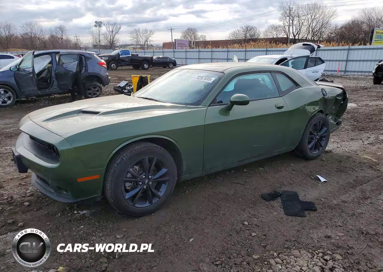 2021 Dodge Challenger Sxt