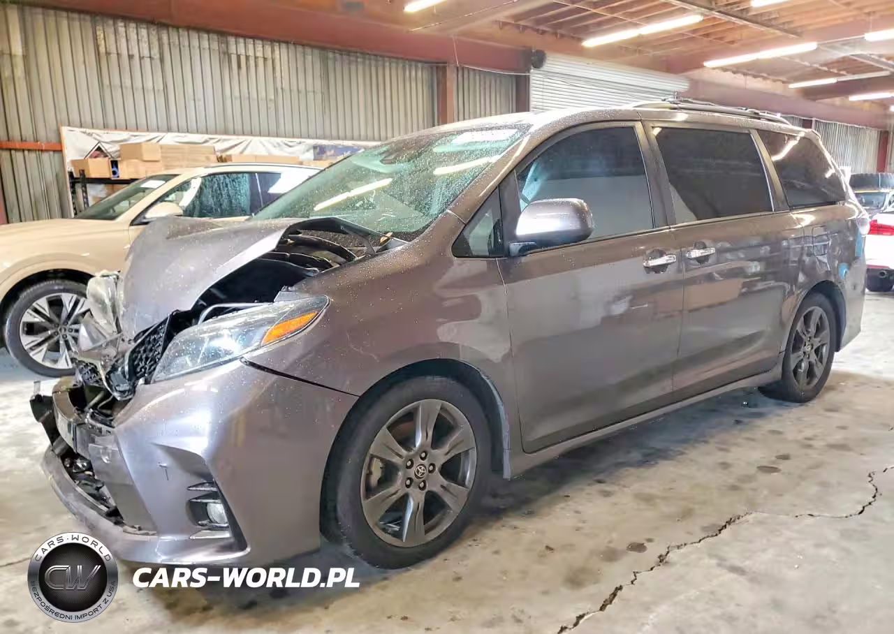 2020 Toyota Sienna Se